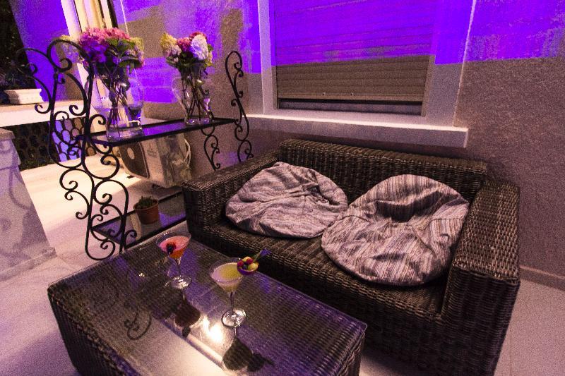 Padam Boutique Hotel ティラナ エクステリア 写真